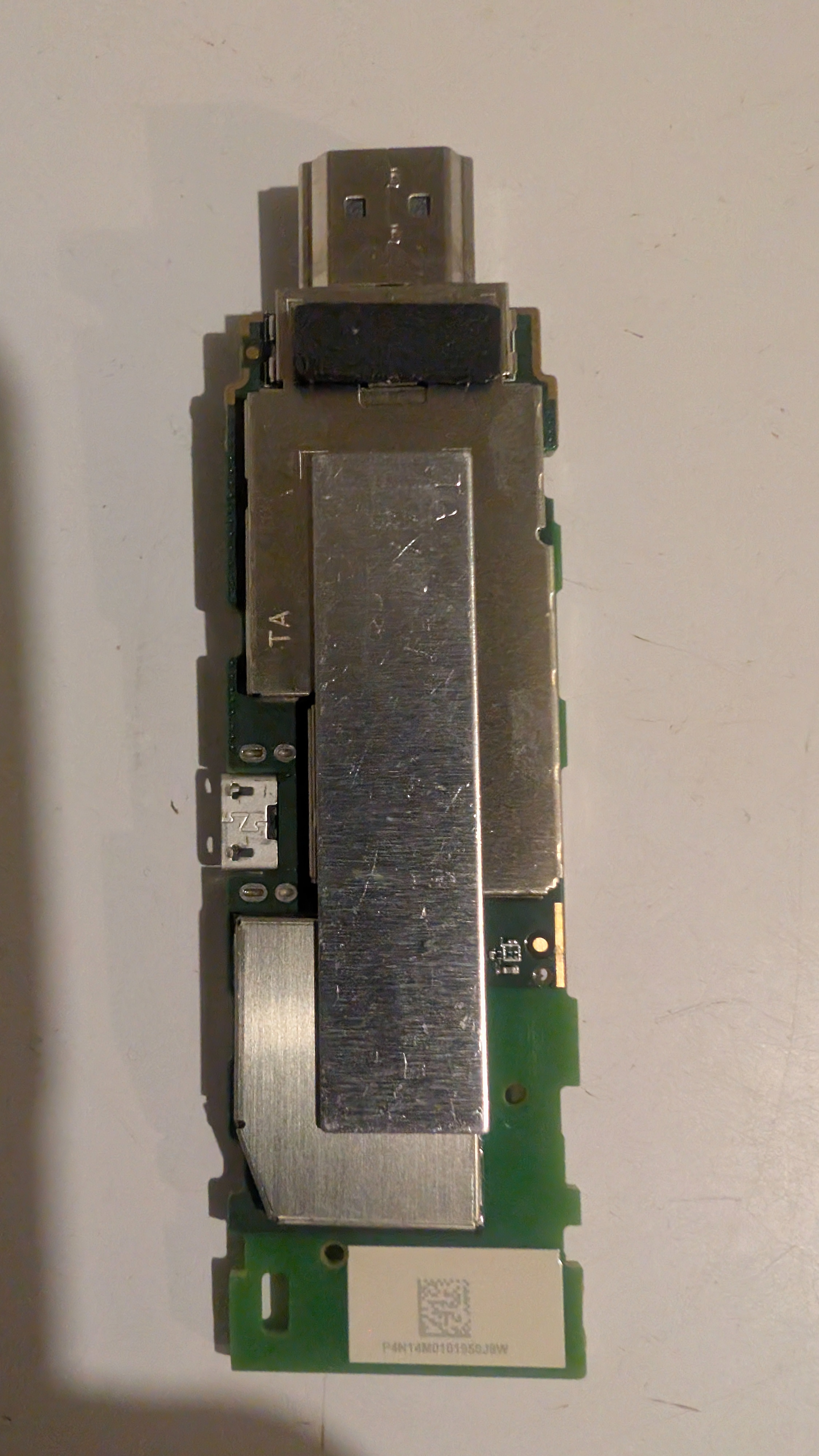 Annotated PCB board LY73PR